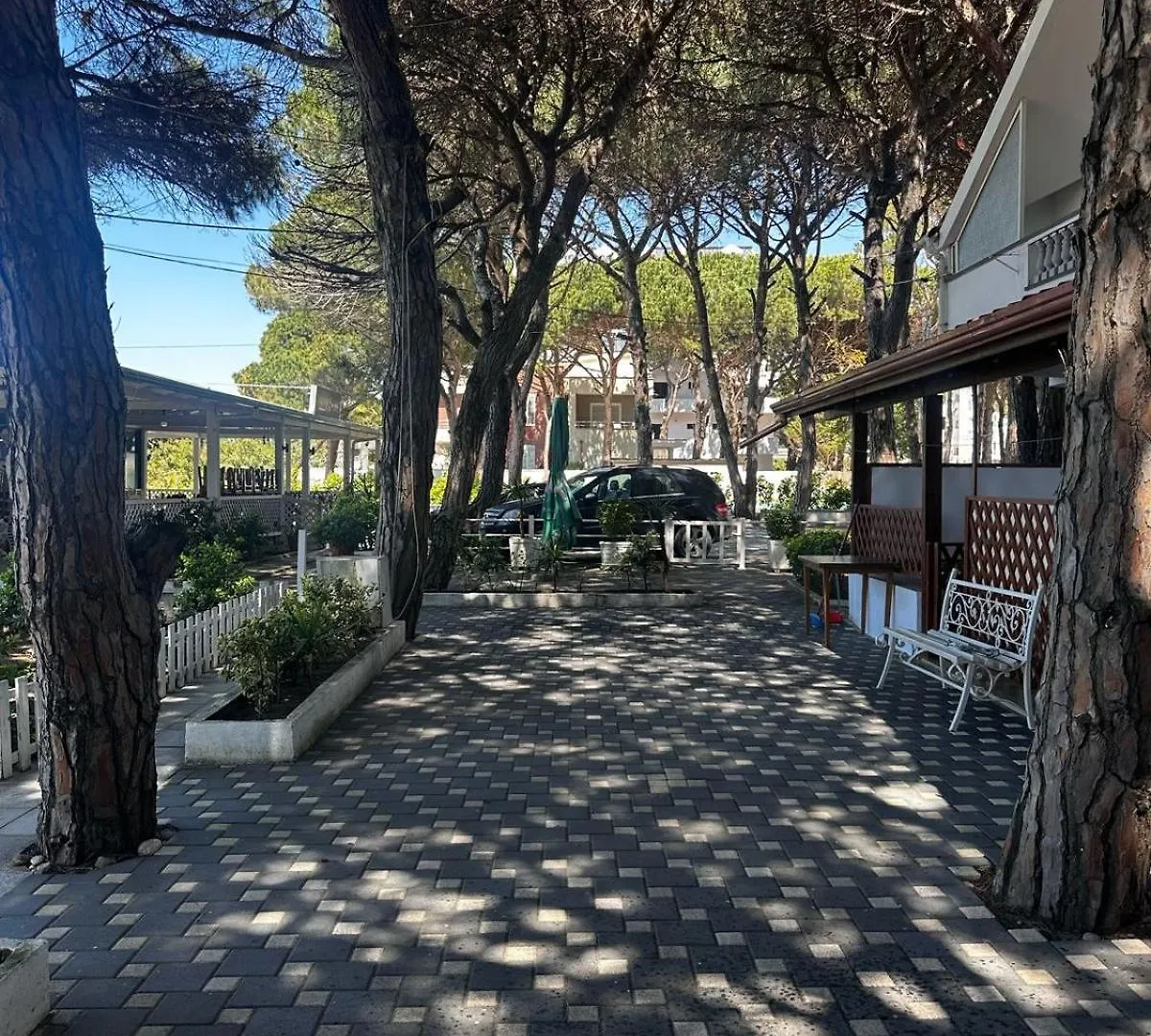 Vila Reni Apartament Golem  Hotel Golem (Tirana)